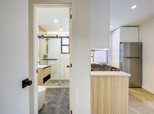 22-31 47th St #1, Astoria, NY 11105