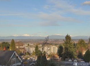 1001 Angle Ln, Everett, WA 98201