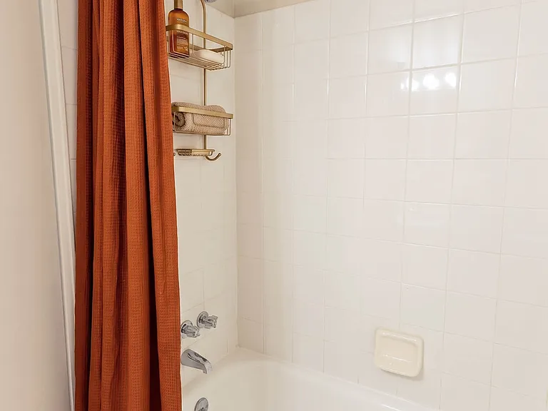 Radcliff B328 Bathroom Radcliff B328 Bathroom