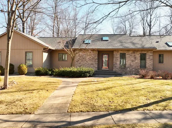 2901 Abigail Ln, Midland, MI 48640