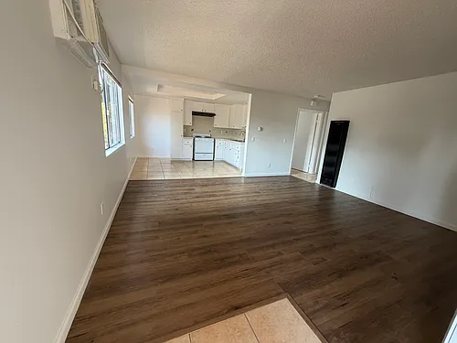 5140 Oakland St #6 Photo 1