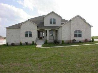 105 Guadalupe, Hutto, TX 78634