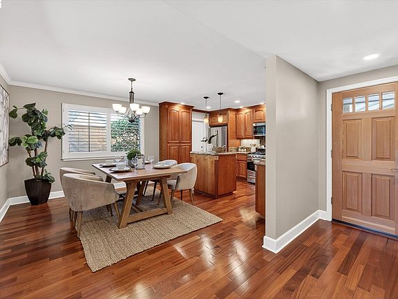 3rd image of 7488 Blue Fox Way