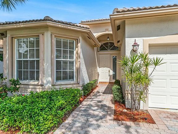 4th image of 6711 Malta Drive