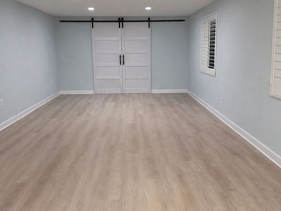2nd image of 676 El Centro