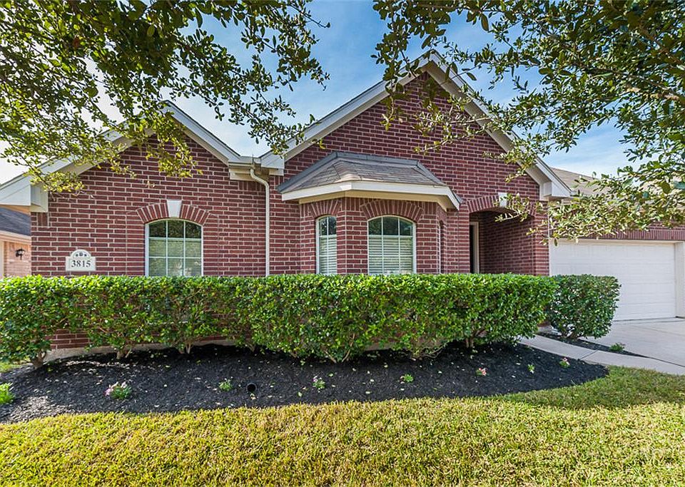 Stunning curb appeal