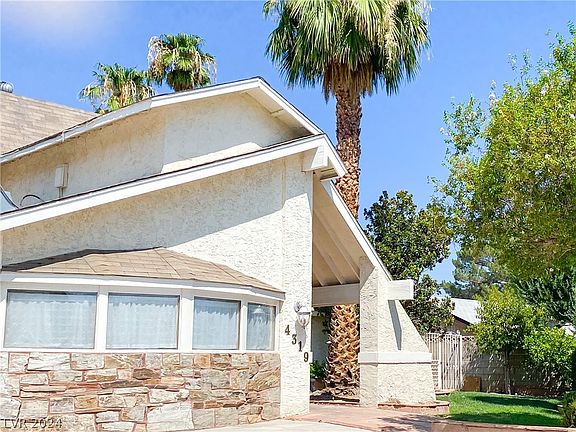 2nd image of 4319 Salamanca Cir