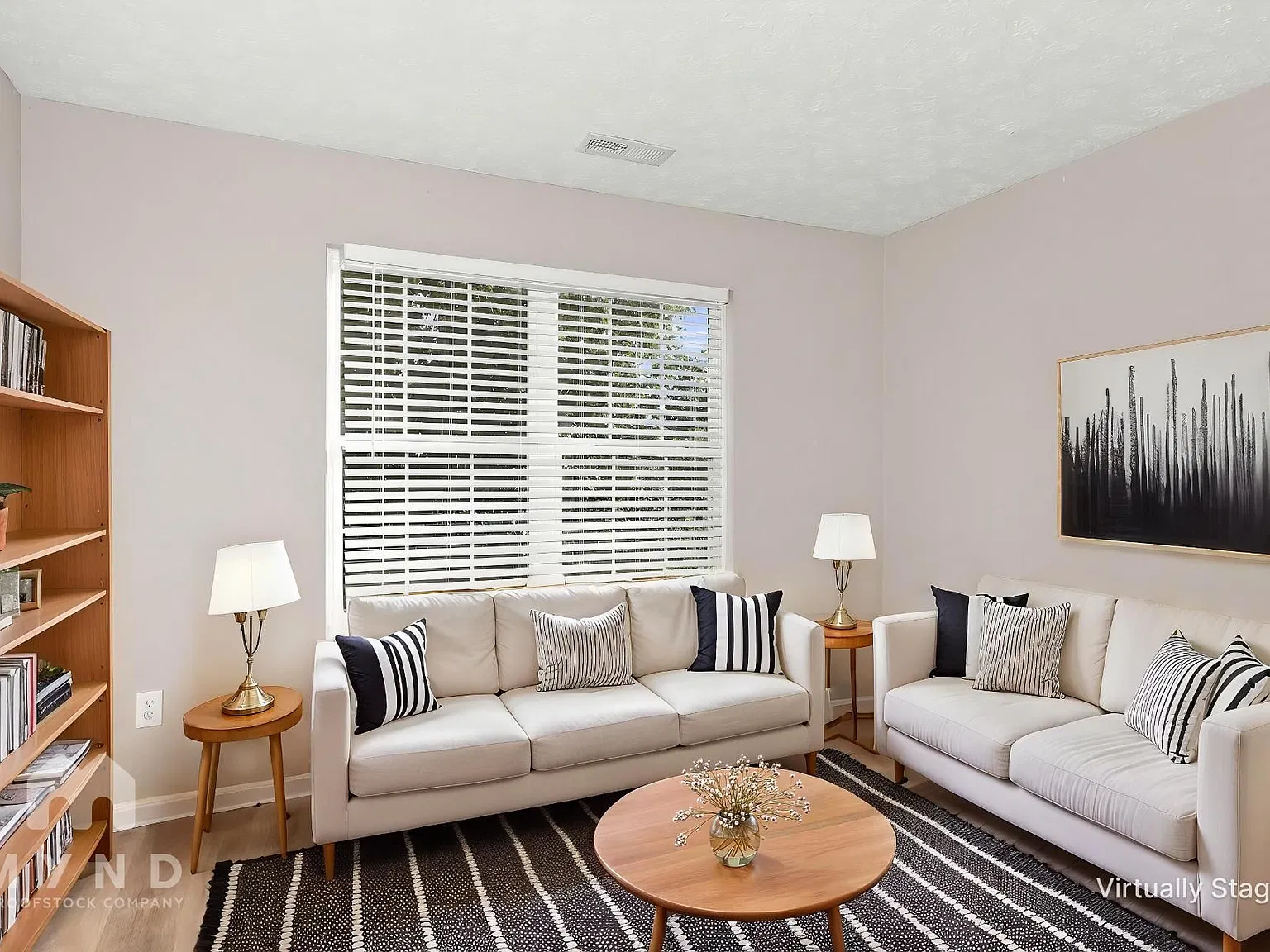4 bed, 2.5 bath, 2536 sqft, $2,245 — Photo 2