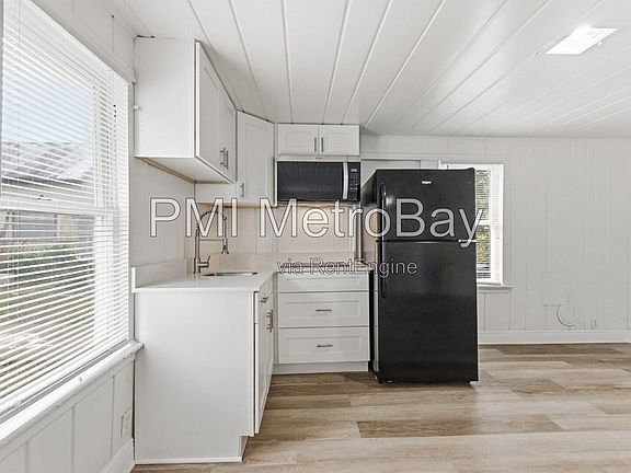 4th image of 2914 N 10th St #C
