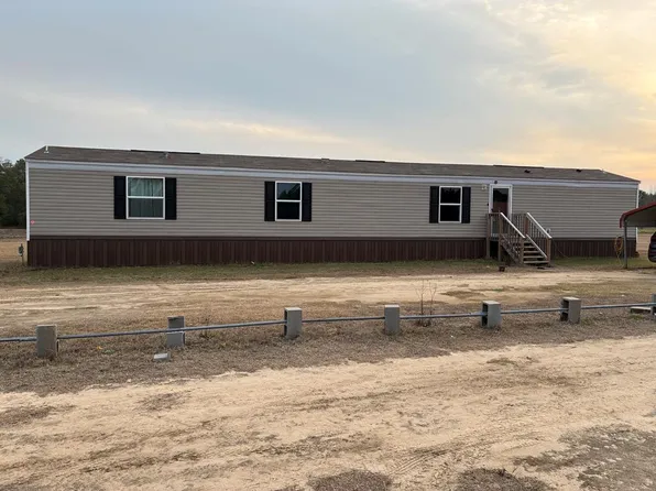 1788 Melton Rd, Gordon, AL 36343