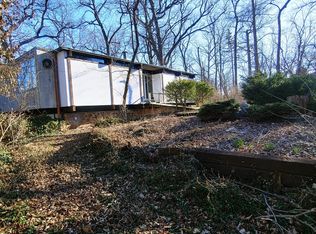 6 Hickory Rd, Hawthorn Woods, IL 60047