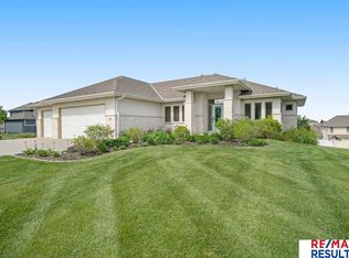 12726 S 81st Ave, Papillion, NE 68046