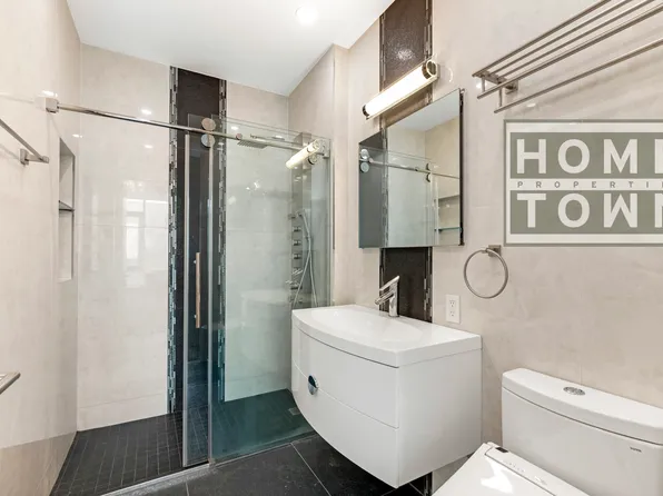 110 Neptune Avenue image 17 of 24