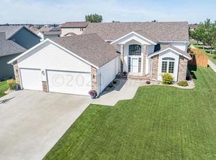 4707 43rd St S, Fargo, ND 58104