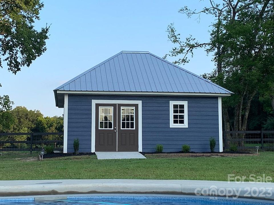 737 Community Center Rd Camden SC Zillow