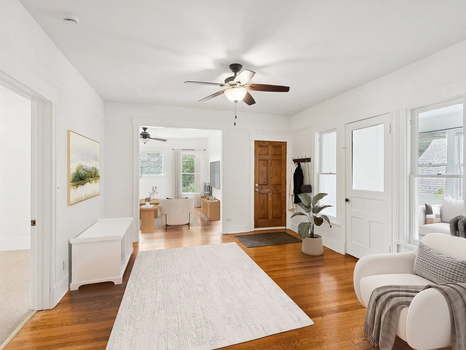 3 bed, 1650 sqft, $2,900 — Photo 2