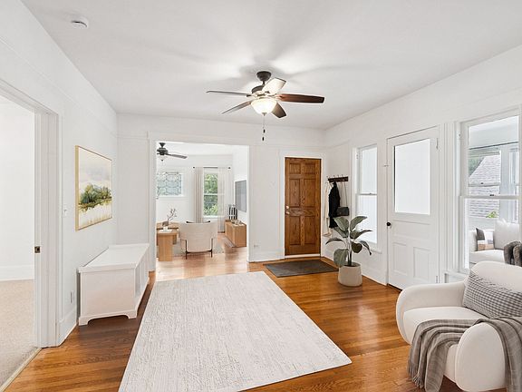 2nd image of 807 Greenleaf St APT 2