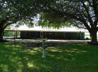 180 W Seneca Rd, Lumberton, MS 39455