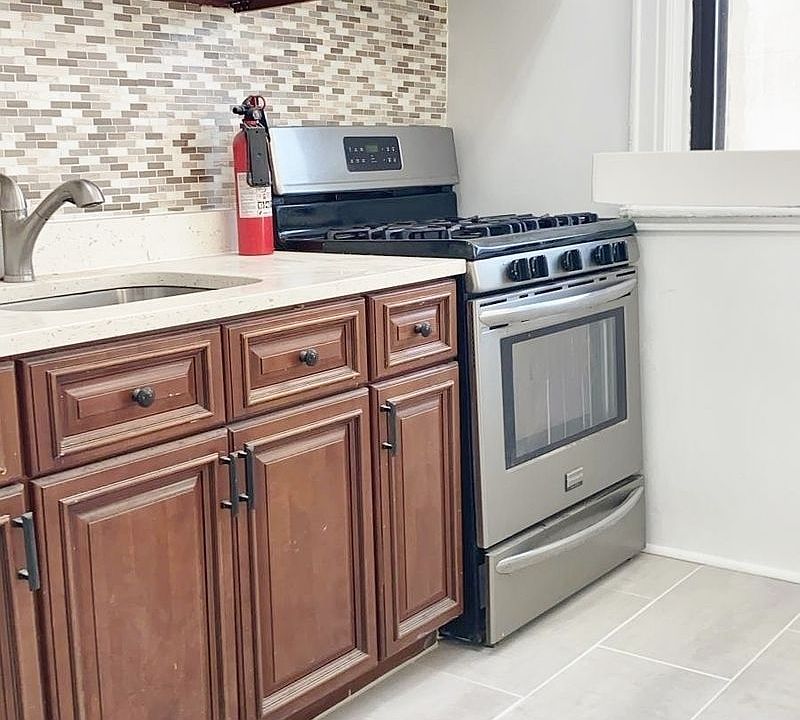 1st image of 14-37 28th Ave #3