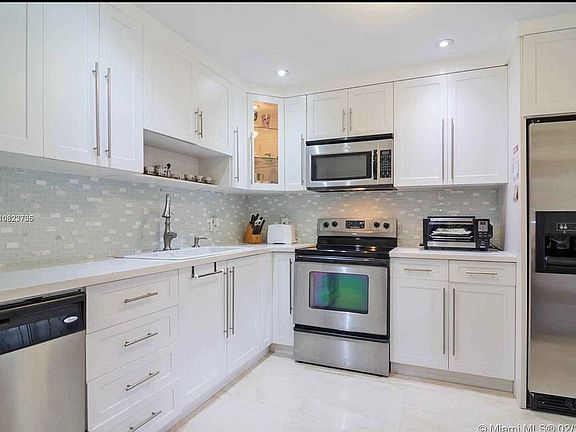 5th image of 11574 SW 91st Ter #11574