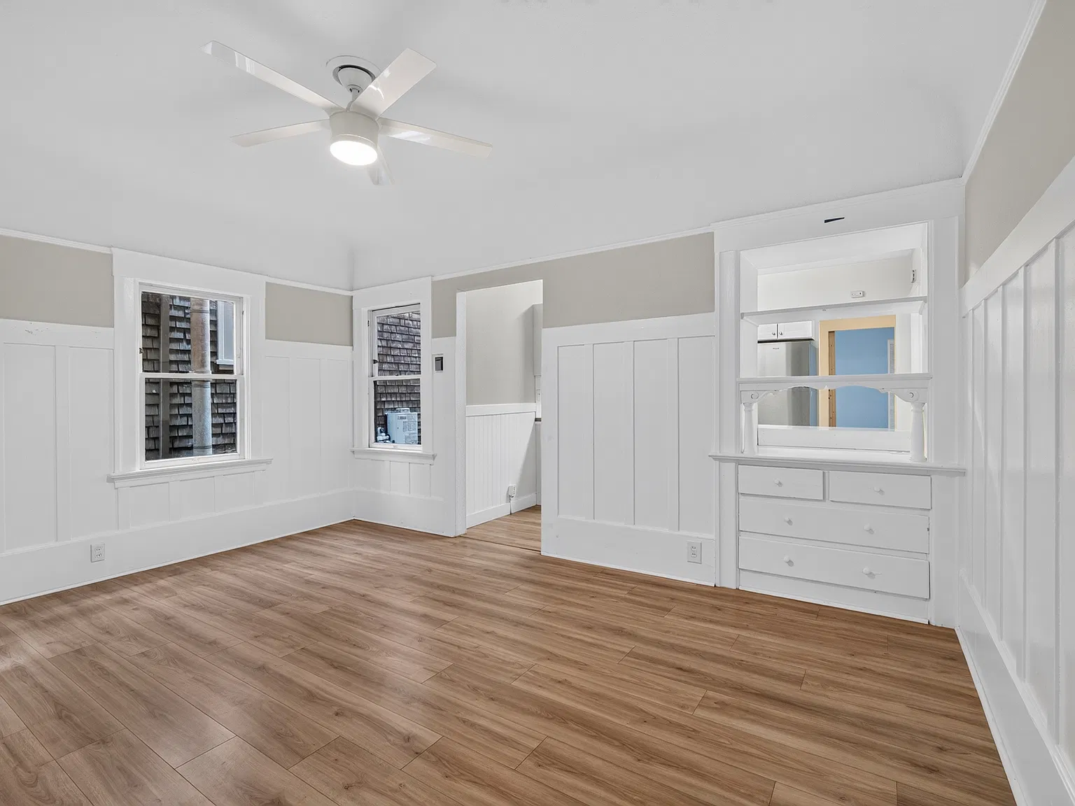 2 bed, 602 sqft, $3,900 — Photo 4