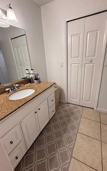 231 Lakeview Dr #204 — Photo 17