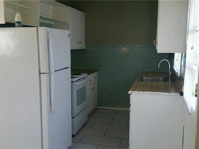 7108 Chryslon Ln — Photo 6