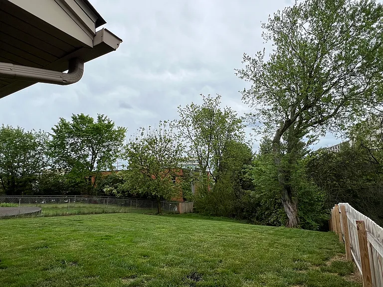 85 N Wren Dr — Photo 2