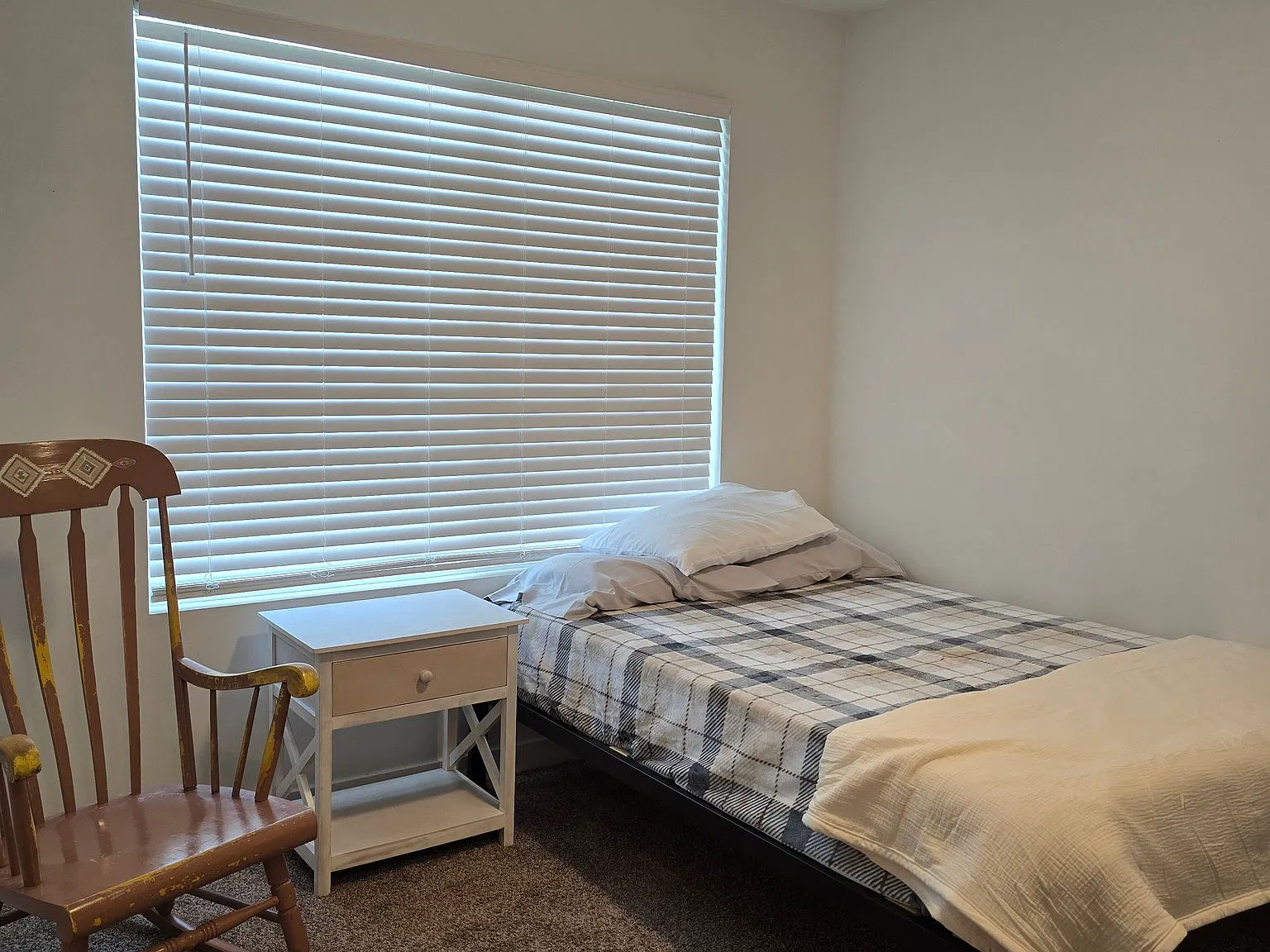 Looking for a comfortable and convenient place to call home? — Photo 2