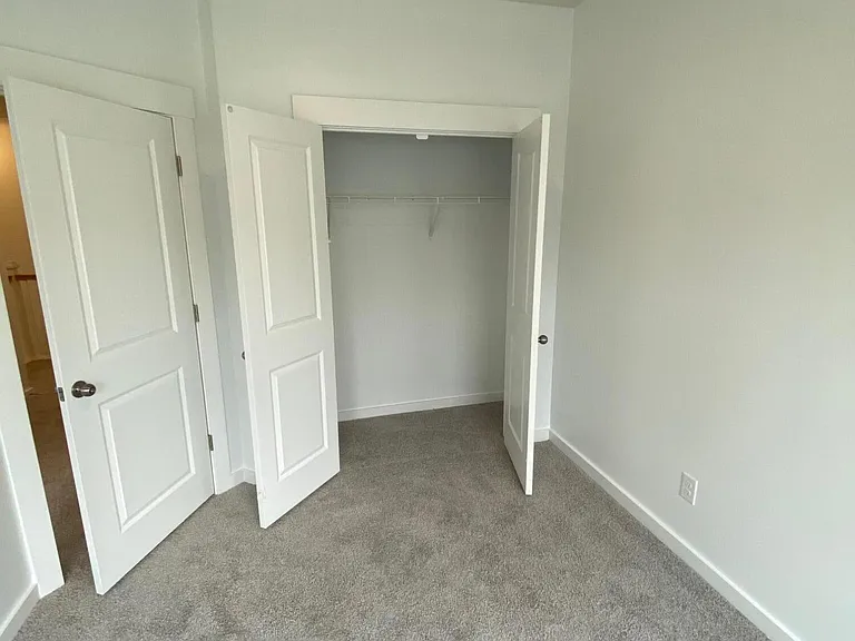 236 Somerset Acres Dr — Photo 25