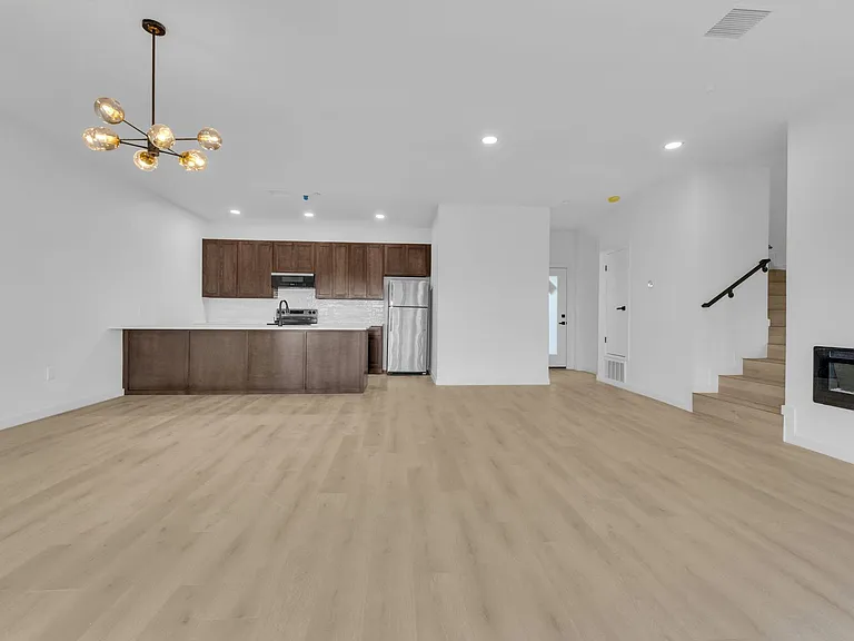1519 Golden Hill Ter — Photo 56