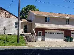 450 4th St, Green Isle, MN 55338