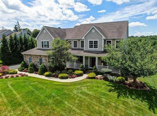 89 Mansion Ridge Blvd, Monroe, NY 10950