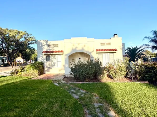 690 N 2nd Ave, Upland, CA 91786