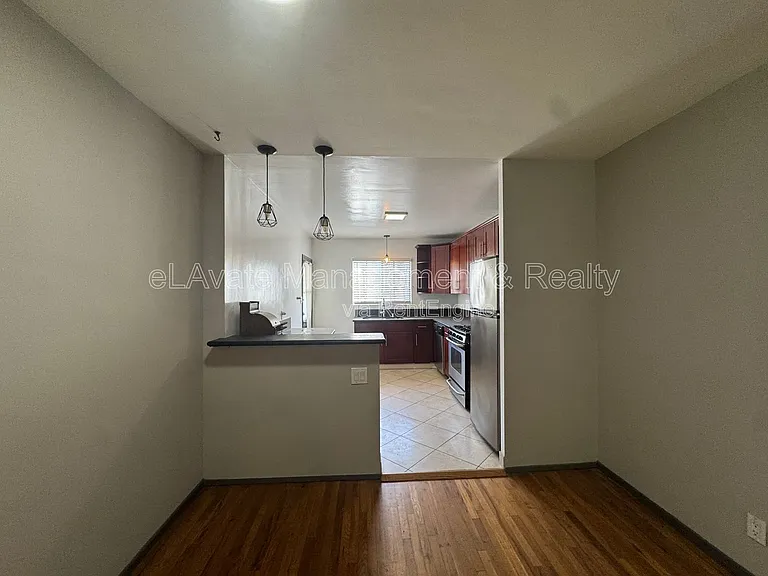 12157 Chandler Blvd #4 — Photo 7