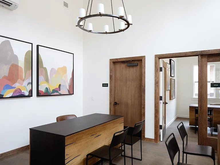 South Ridge West | Leasing