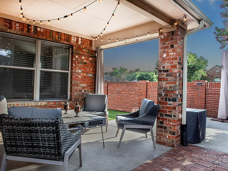 1796 Barton Springs Dr — Photo 16