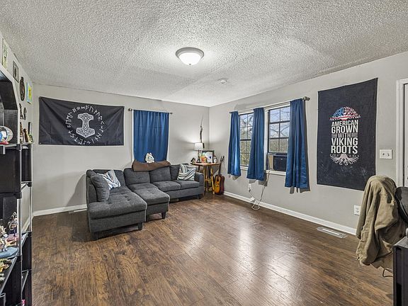 3rd image of 125 Ridge Rd