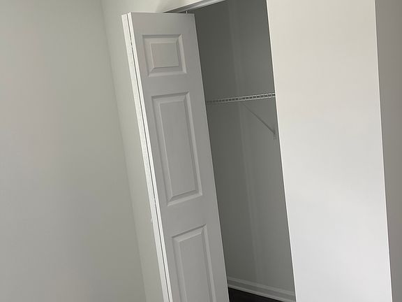 3rd image of 1212 Alexander St