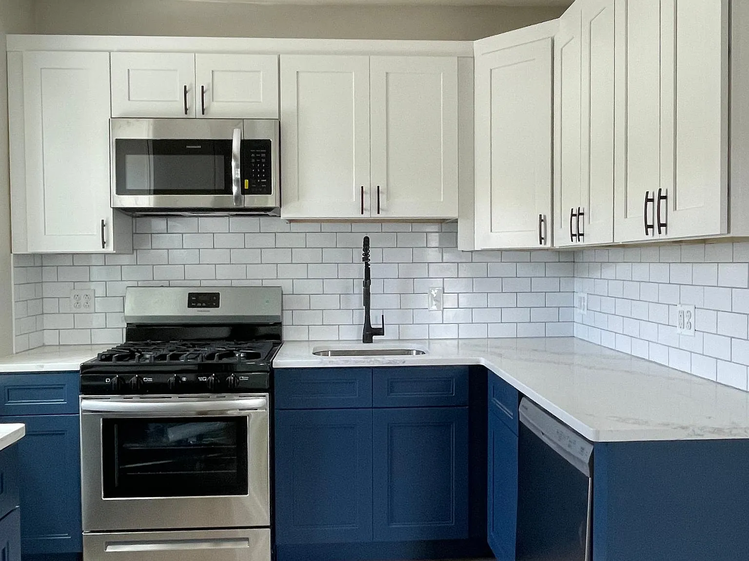 211 Sumac St — Photo 4