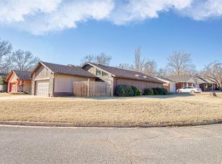 1611 Concord Ave, Clinton, OK 73601