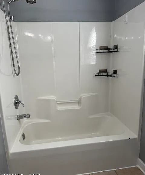 111 Michael Ln — Photo 35