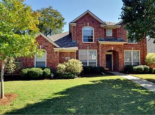 8208 Beverly Dr, North Richland Hills, TX 76182