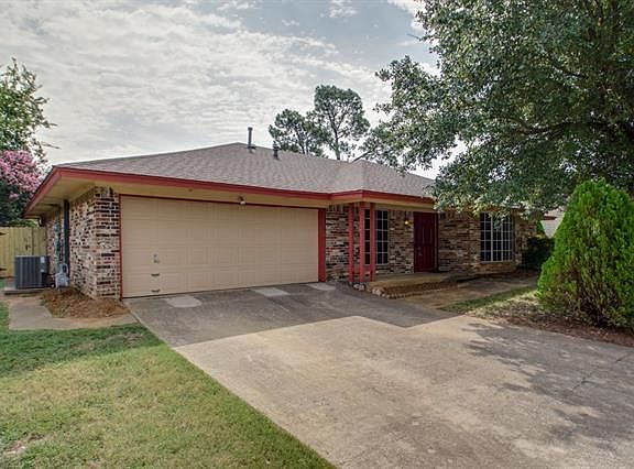 2nd image of 2601 Glassboro Cir