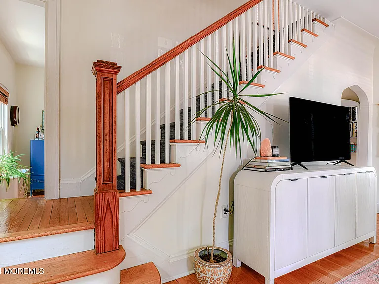 1503 Emory St — Photo 13