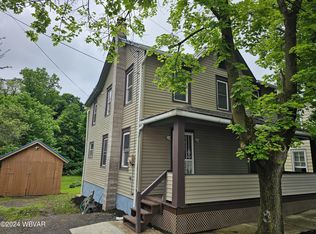 15 Brook St, Montgomery, PA 17752