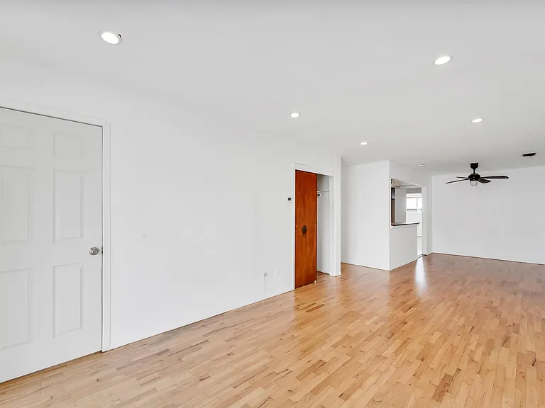 30 Skyline Dr #3 — Photo 14