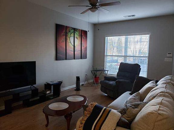 2nd image of 3288 Hidden Cove Cir