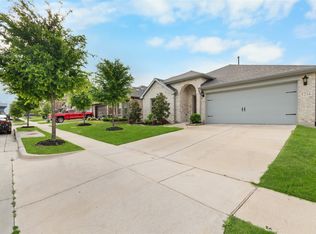 1216 Coyote Rdg, Aubrey, TX 76227