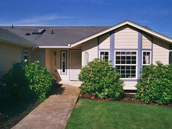 2nd image of 109 Carl Sandburg Dr